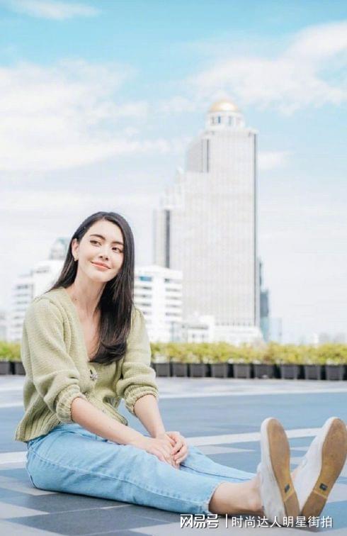 Ů����д��